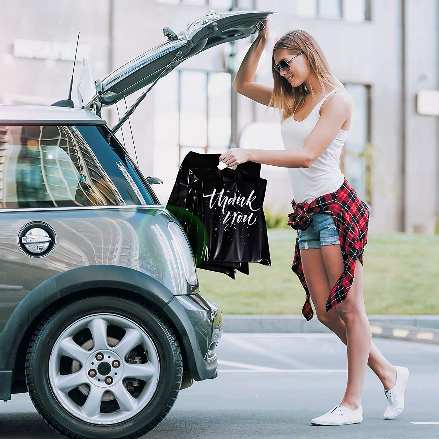 12x15.5 Poly Mailer Self-Sealing Envelope Shipping Bags with Handle Black